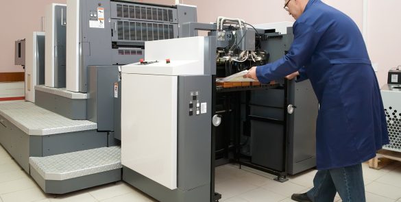 working-offset-printer